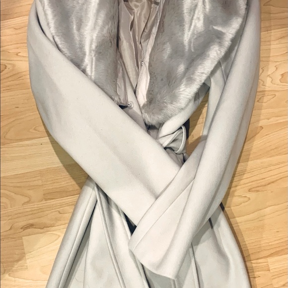 Coat - Picture 2 of 2